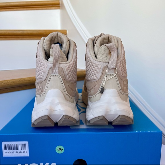 NWT Hoka Anacapa Mid GTX Hiking Shoes Shifting Sand / Eggnog Gore Tex Boots - Picture 11 of 16